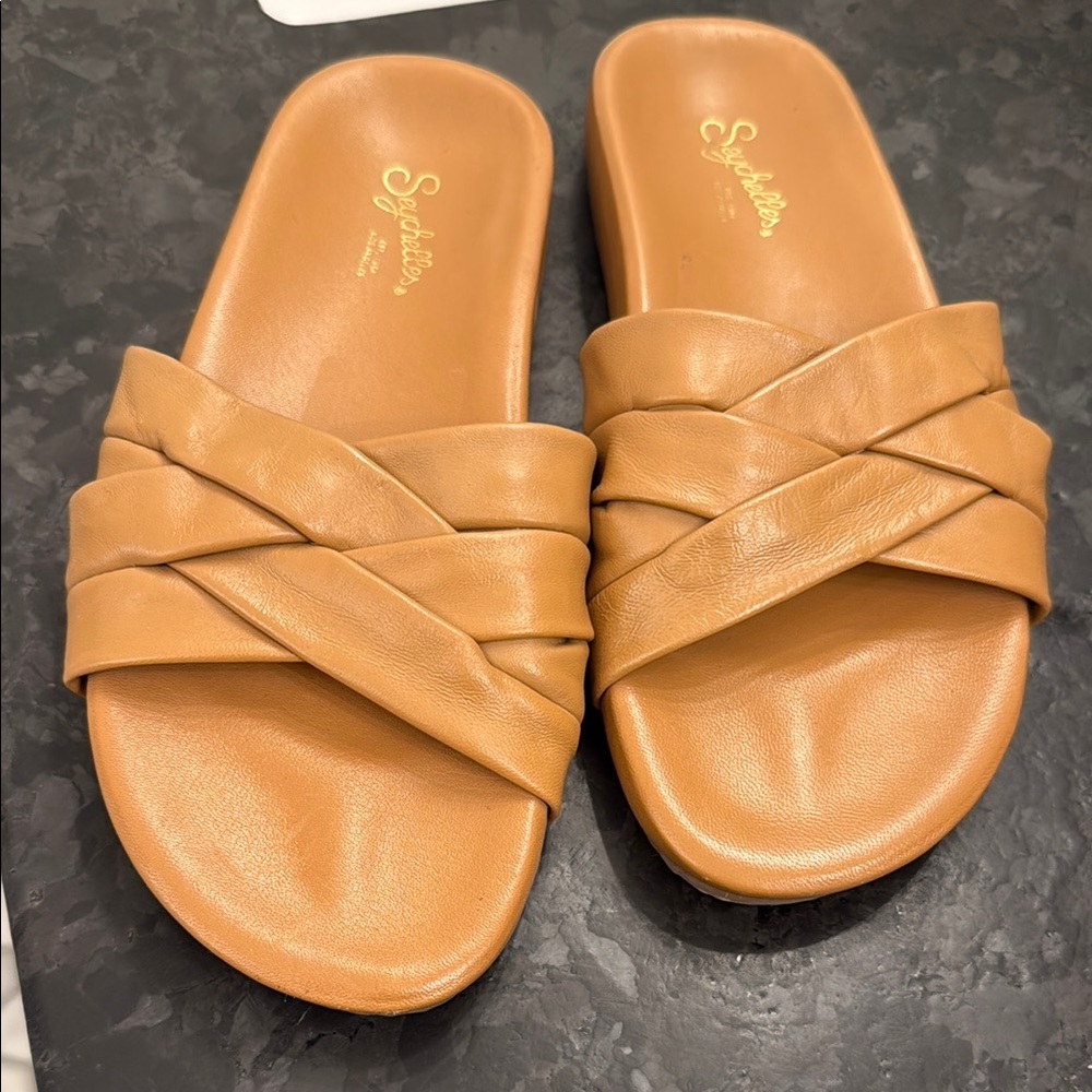 NWOB Slides. Chestnut color.  Size 6, but fits more like 6.5